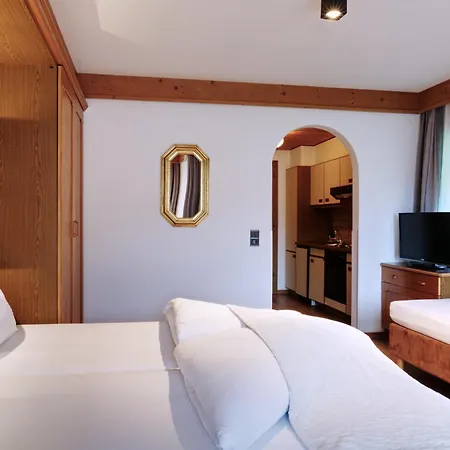 Versalerhof Отель