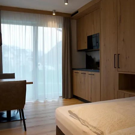 Versalerhof 3*