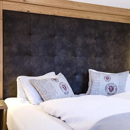 Hotell Versalerhof 3*