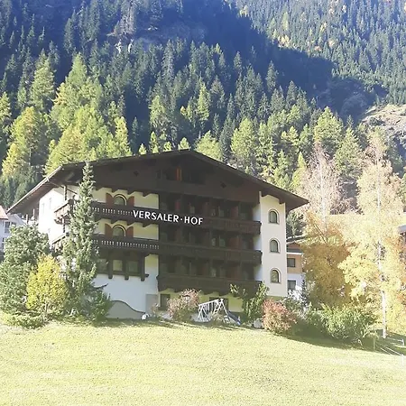 Отель Versalerhof