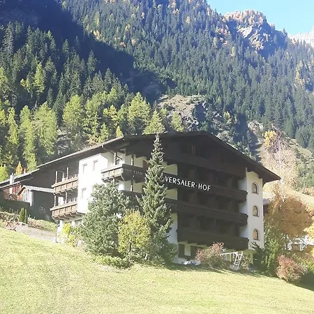 Ξενοδοχείο Versalerhof 3*