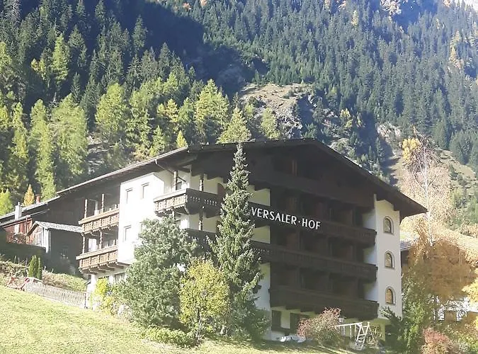 Hotel Versalerhof 3*