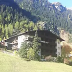 Hotel Versalerhof 3*
