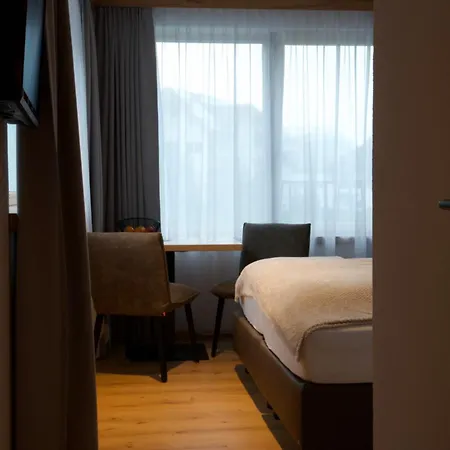 Hotel Versalerhof 3*