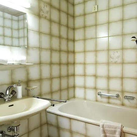 Отель Versalerhof Ишгль